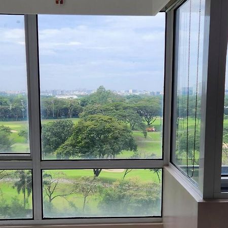Enjoy Bgc Sunset And Golf Course View 2 Bedroom Loft With 100Mbps Internet Connection Манила Экстерьер фото